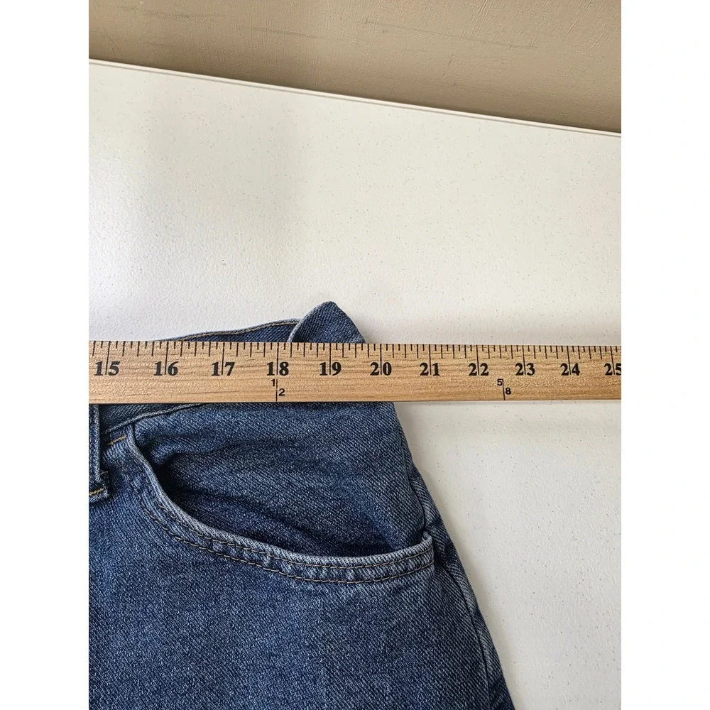 Wrangler Mens Relaxed Fit Denim Shorts Blue Medium Wash Size 42 - Picture 5 of 8